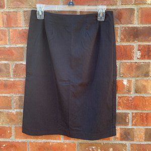 WOMENS - sz 4 New York & Company pin stripe black pencil skirt, stretch